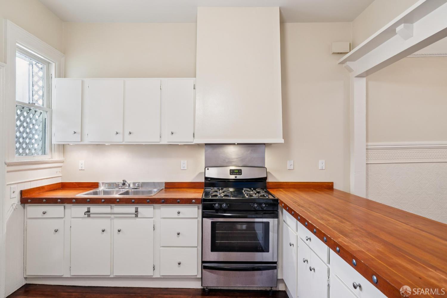 Photo #13: 425084992 Listing: Photo #13