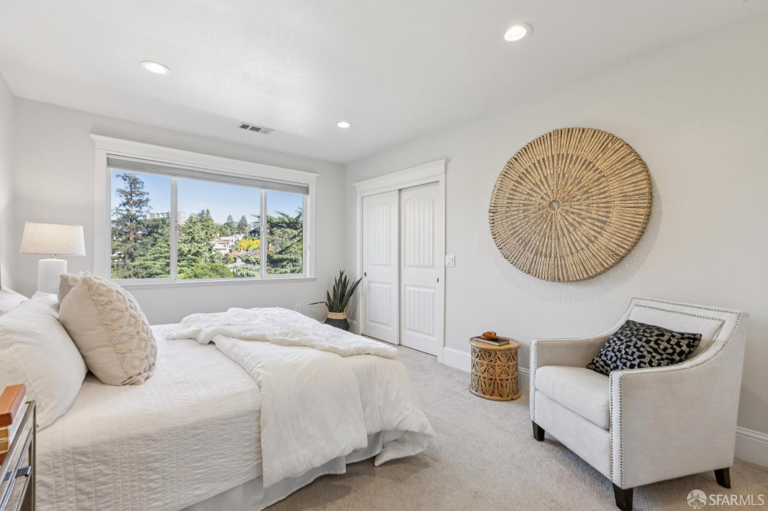 Detail Gallery Image 24 of 47 For 165 W Macarthur Blvd, Oakland,  CA 94611 - 3 Beds | 2/1 Baths