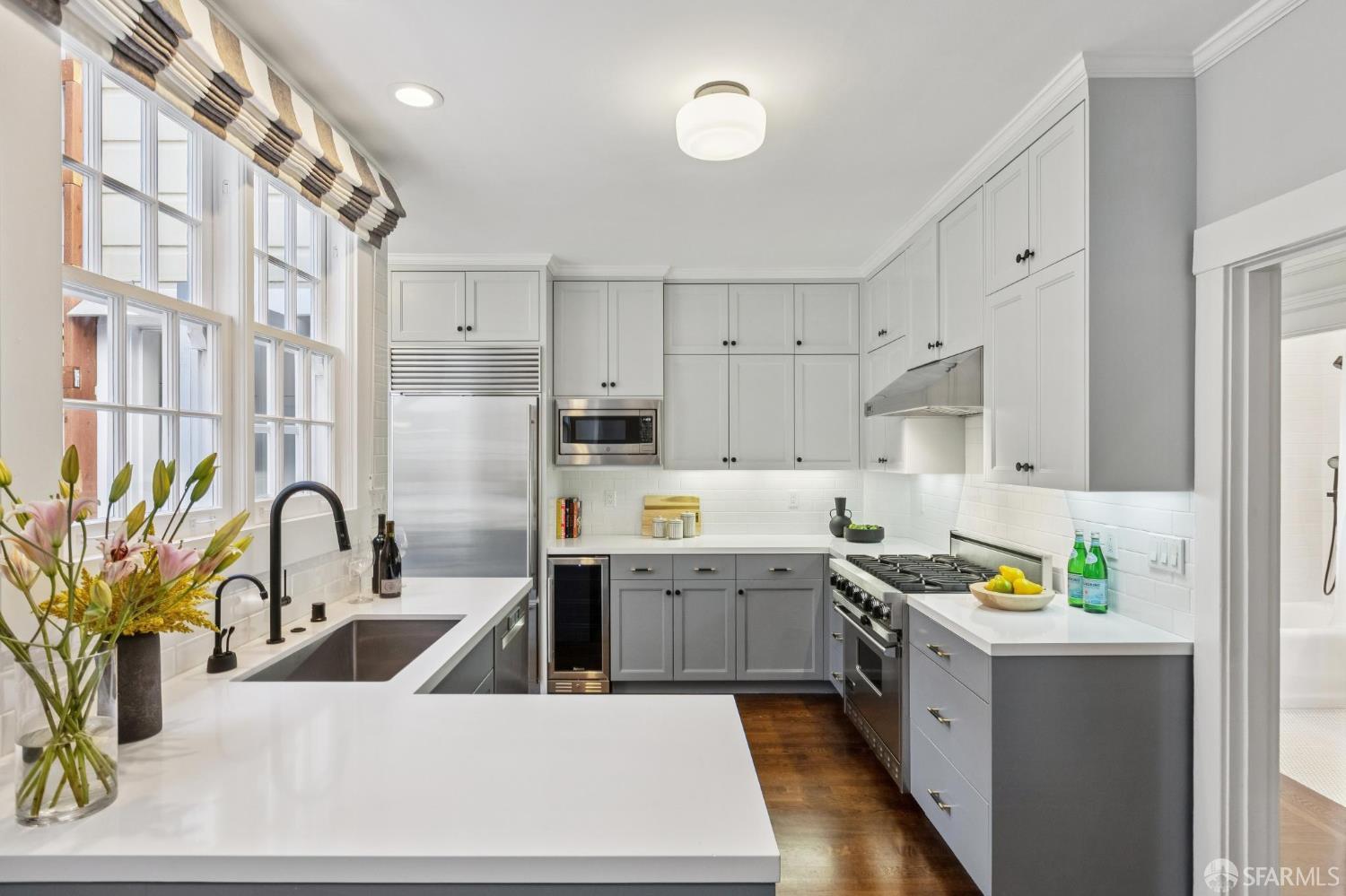 Detail Gallery Image 12 of 40 For 135 Avila St, San Francisco,  CA 94123 - 3 Beds | 2/1 Baths