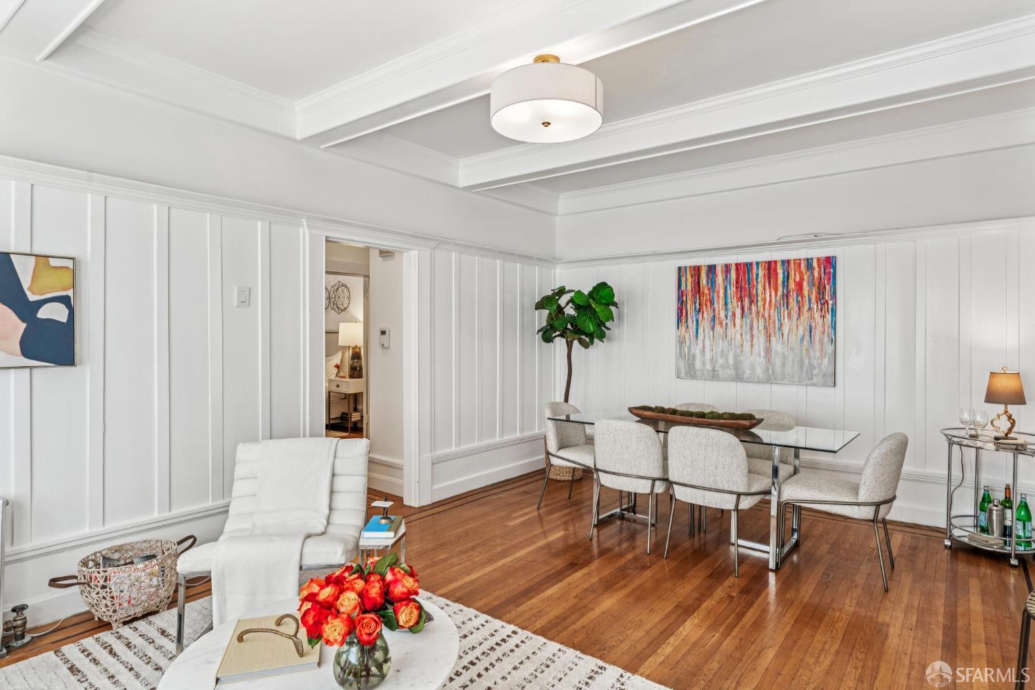 Detail Gallery Image 5 of 19 For 2539 Clay St #1,  San Francisco,  CA 94115 - 2 Beds | 1 Baths