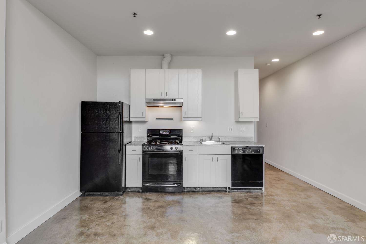 Detail Gallery Image 18 of 45 For 1018 4th Ave #118,  Oakland,  CA 94606 - 1 Beds | 1 Baths