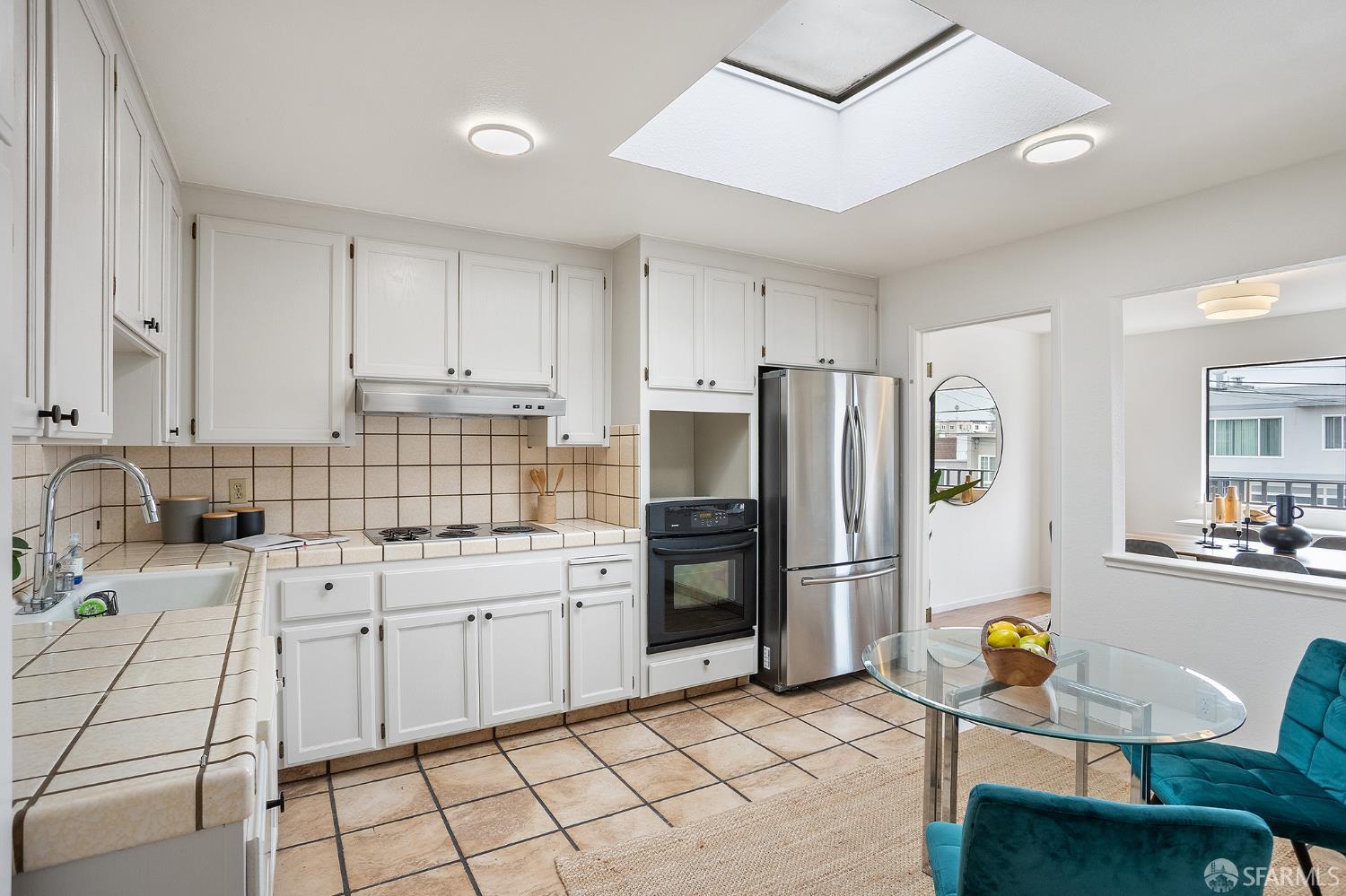 Detail Gallery Image 10 of 39 For 275 3rd Ave, Daly City,  CA 94014 - 4 Beds | 3 Baths