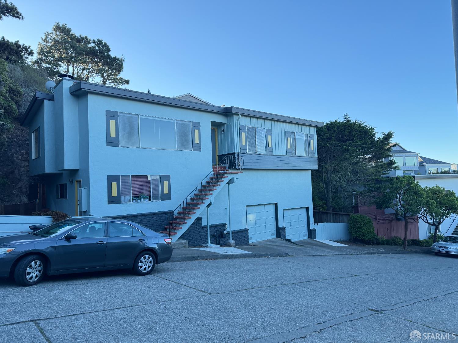 Detail Gallery Image 3 of 20 For 160 Devonshire Way, San Francisco,  CA 94131 - 3 Beds | 2 Baths