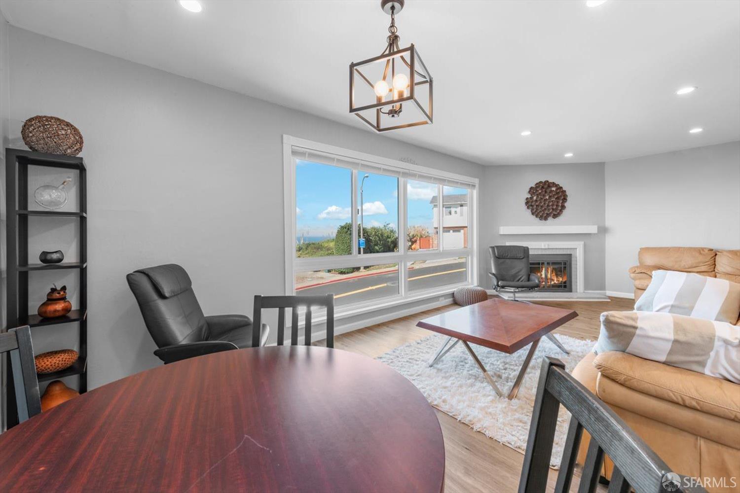 Detail Gallery Image 10 of 45 For 47 Longview Dr, Daly City,  CA 94015 - 3 Beds | 2 Baths