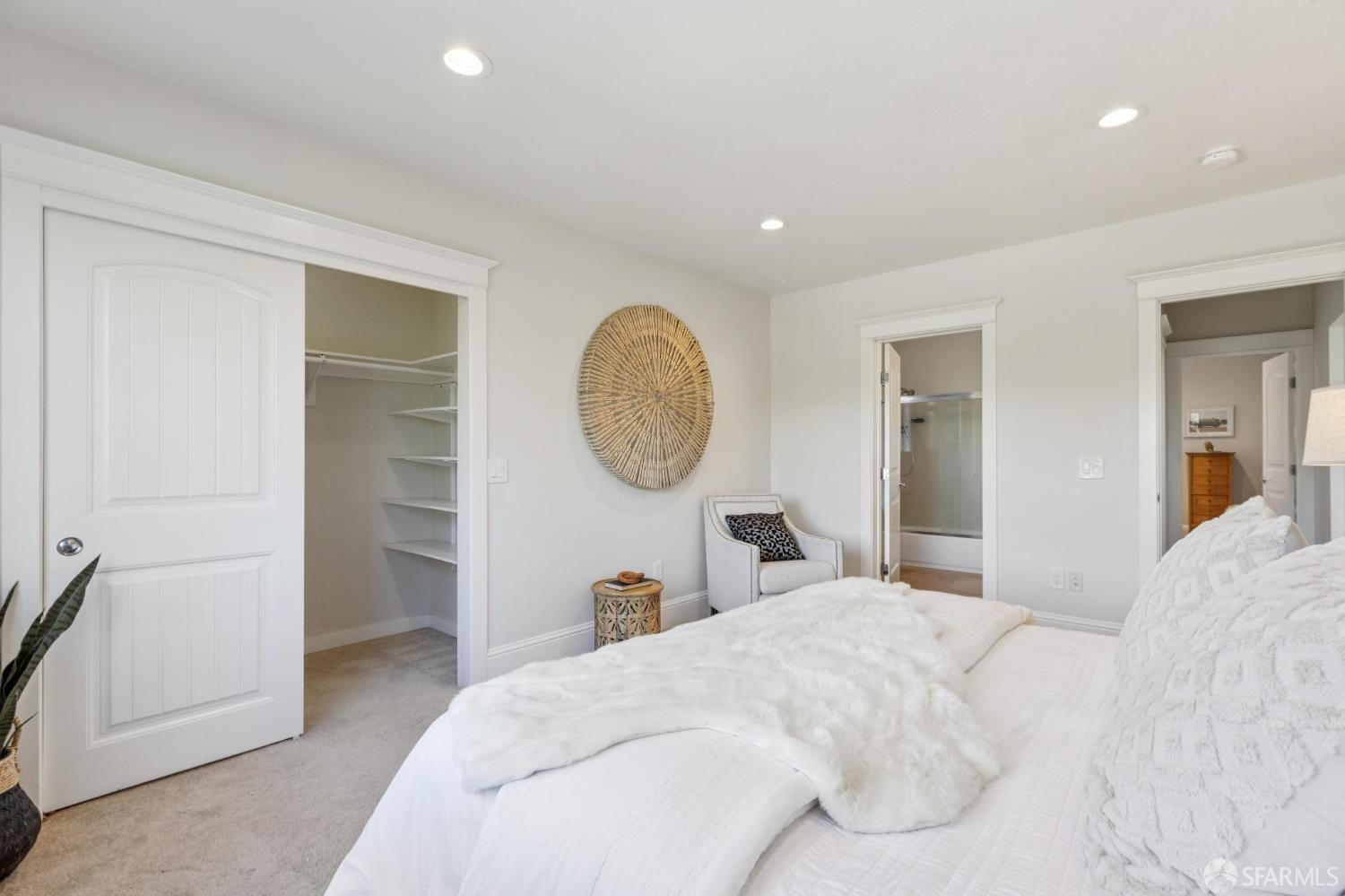 Detail Gallery Image 27 of 47 For 165 W Macarthur Blvd, Oakland,  CA 94611 - 3 Beds | 2/1 Baths