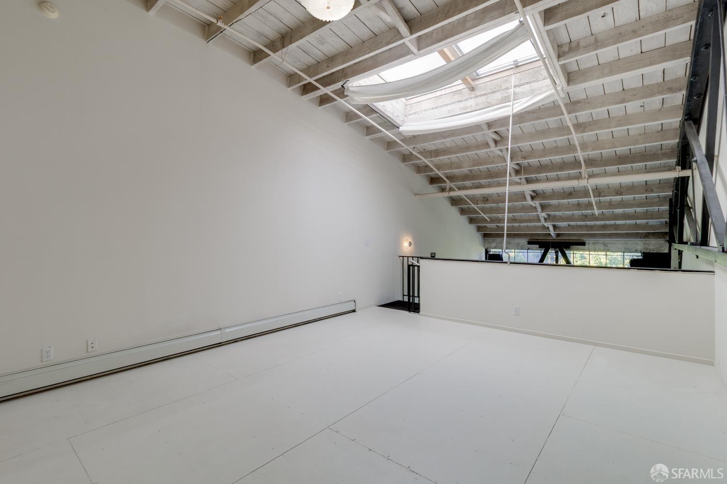 Detail Gallery Image 29 of 45 For 1018 4th Ave #118,  Oakland,  CA 94606 - 1 Beds | 1 Baths