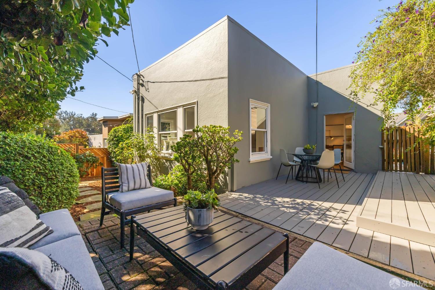 Detail Gallery Image 35 of 51 For 325 Wawona St, San Francisco,  CA 94127 - 2 Beds | 2 Baths