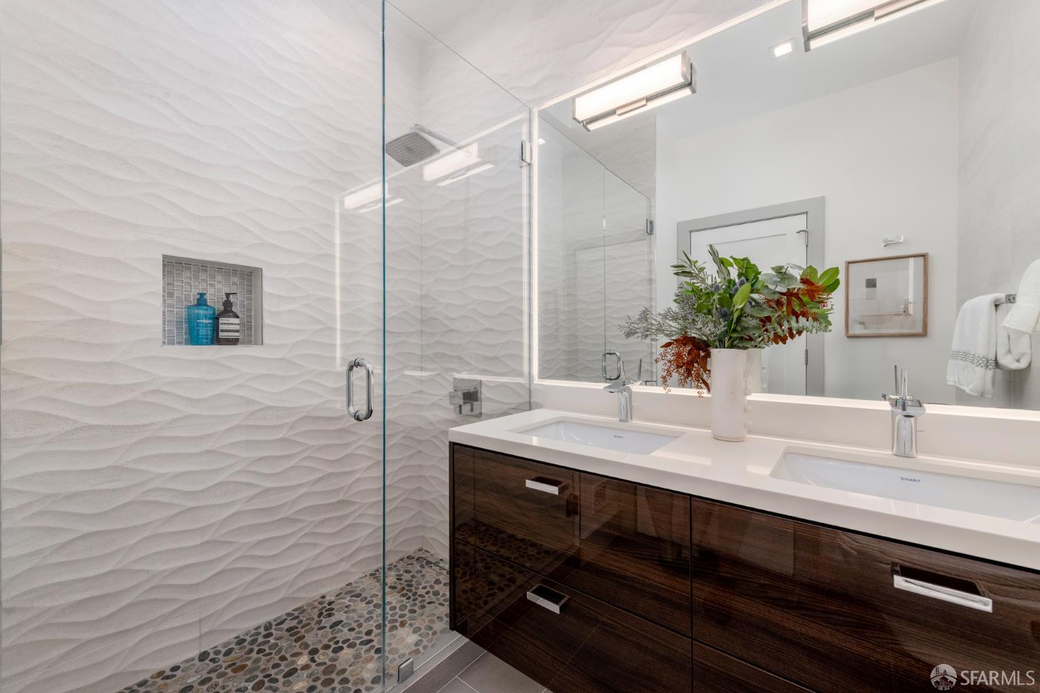 Detail Gallery Image 57 of 77 For 4660 18th St, San Francisco,  CA 94114 - 3 Beds | 3/1 Baths