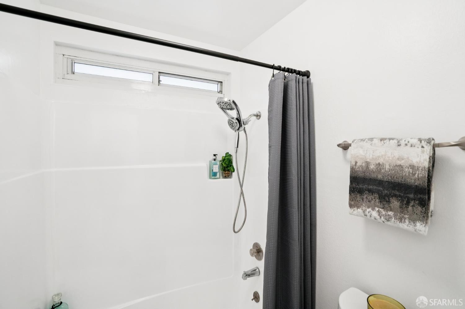 Detail Gallery Image 17 of 33 For 74 Penhurst Ave, Daly City,  CA 94015 - 3 Beds | 2 Baths