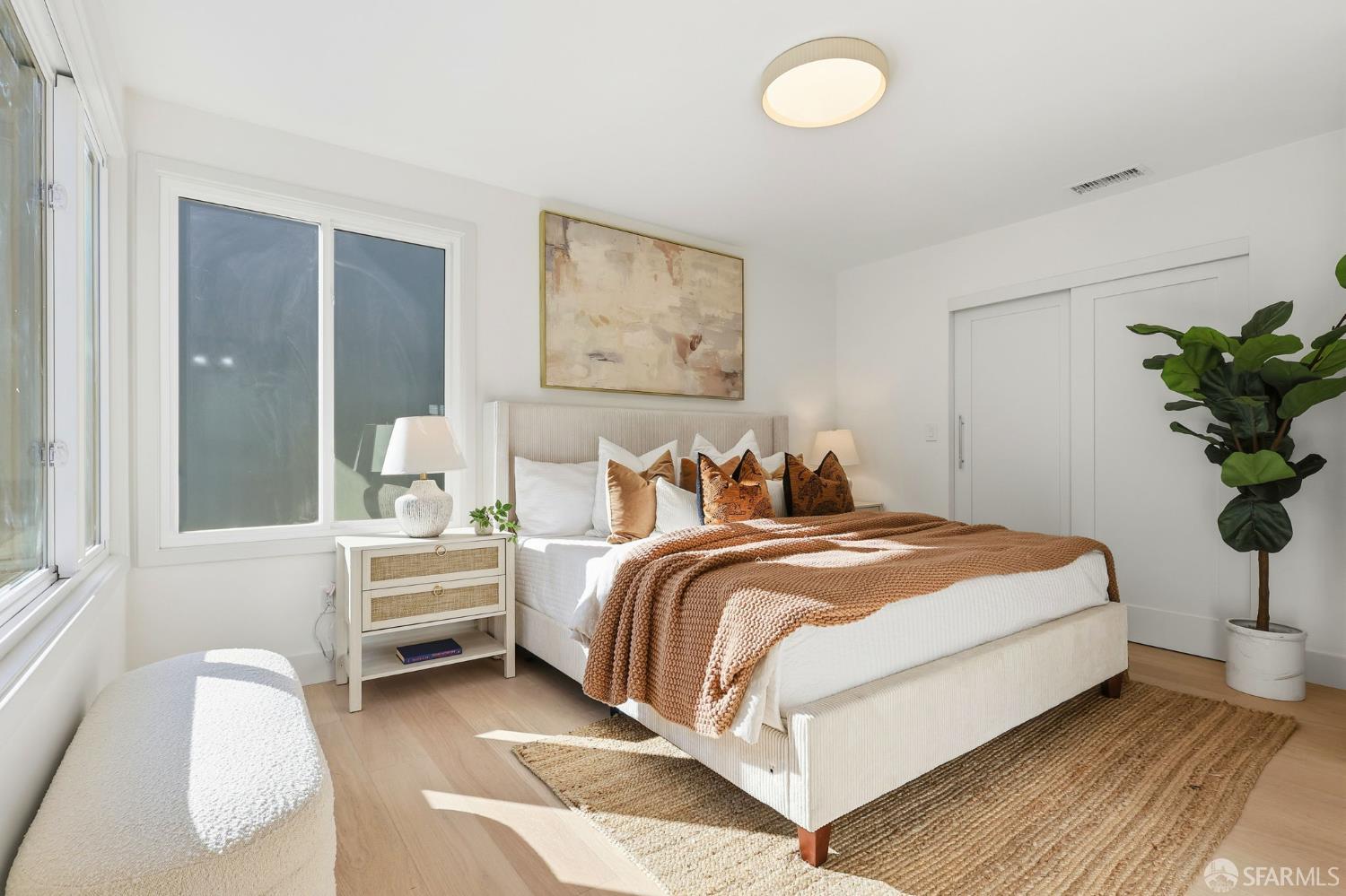 Detail Gallery Image 22 of 45 For 75 Knollview Way, San Francisco,  CA 94131 - 5 Beds | 3 Baths