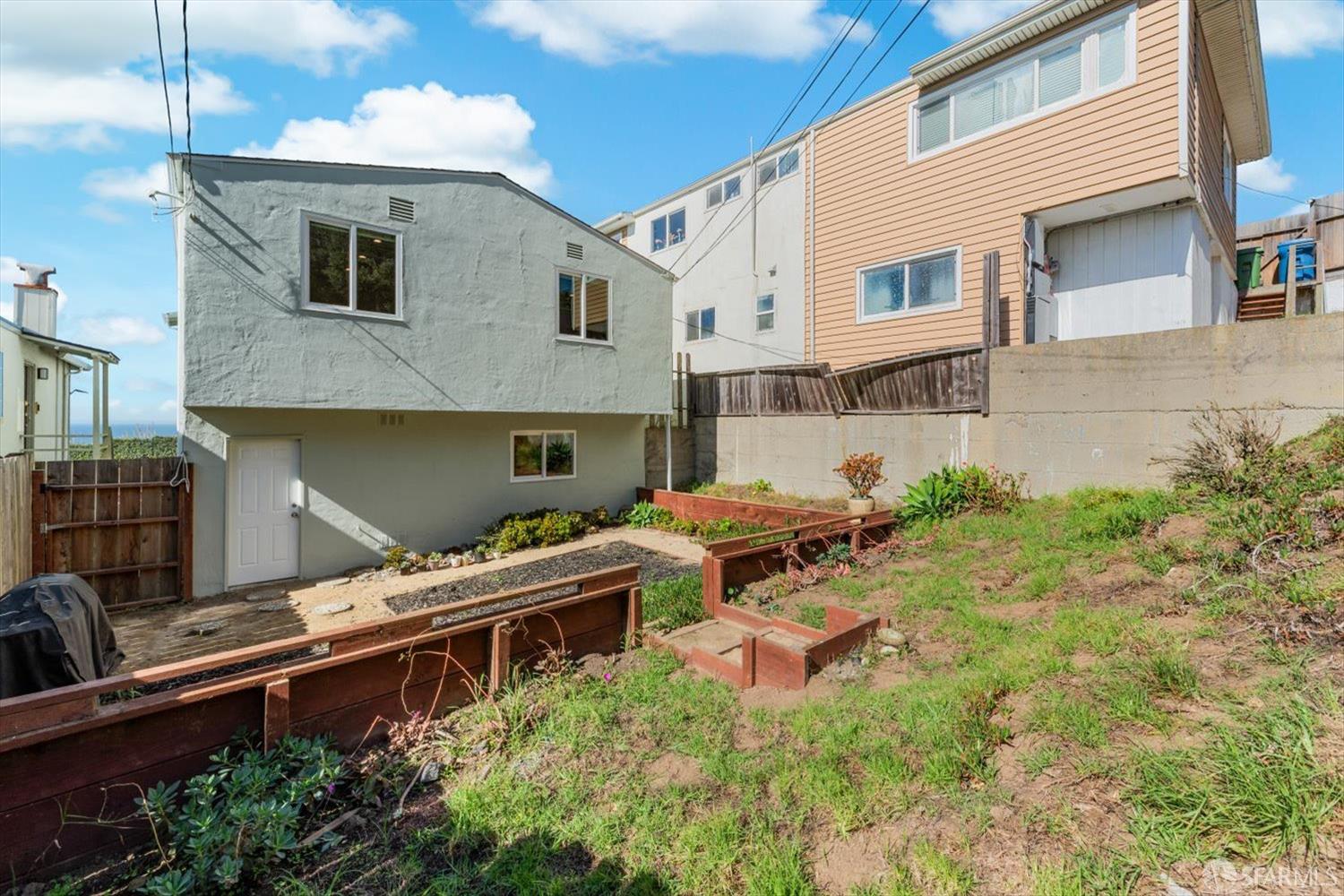 Detail Gallery Image 33 of 45 For 47 Longview Dr, Daly City,  CA 94015 - 3 Beds | 2 Baths