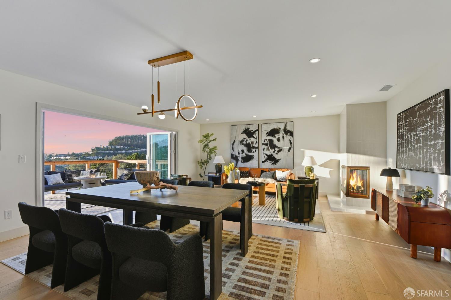 Detail Gallery Image 6 of 45 For 75 Knollview Way, San Francisco,  CA 94131 - 5 Beds | 3 Baths