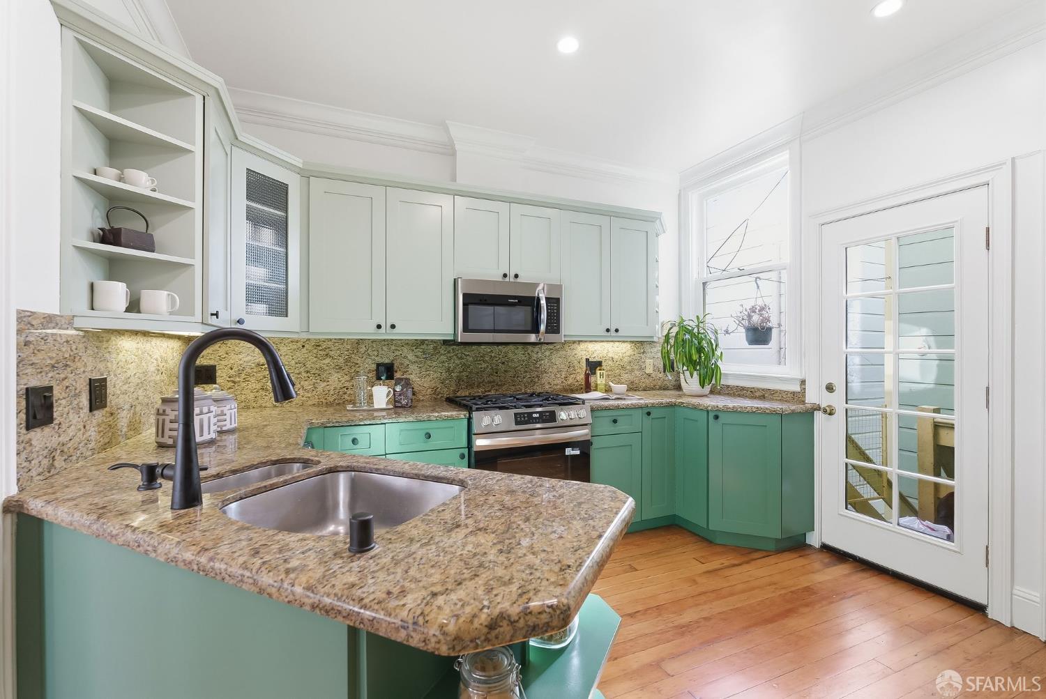 Photo #10: 425084755 Listing: Photo #10