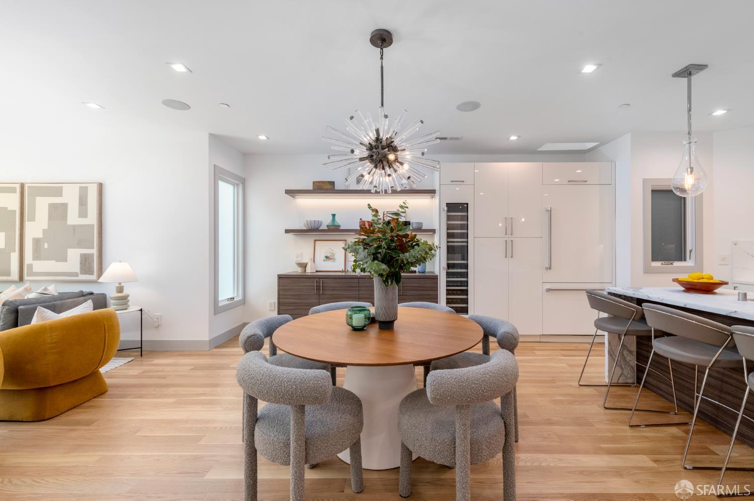 Detail Gallery Image 10 of 77 For 4660 18th St, San Francisco,  CA 94114 - 3 Beds | 3/1 Baths