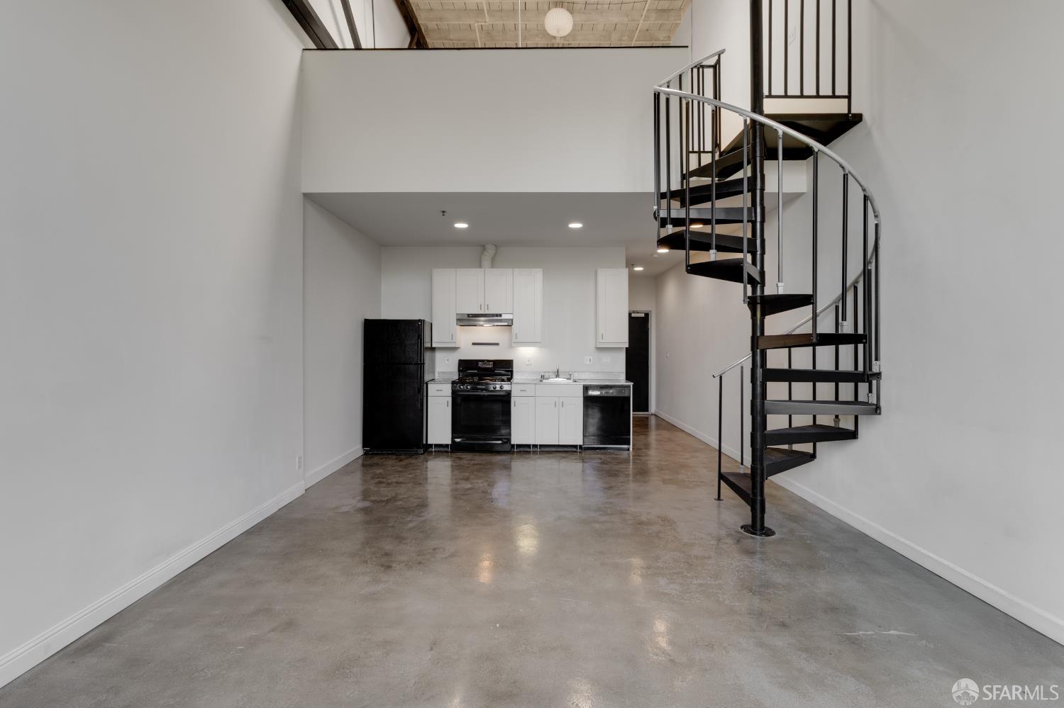 Detail Gallery Image 23 of 45 For 1018 4th Ave #118,  Oakland,  CA 94606 - 1 Beds | 1 Baths