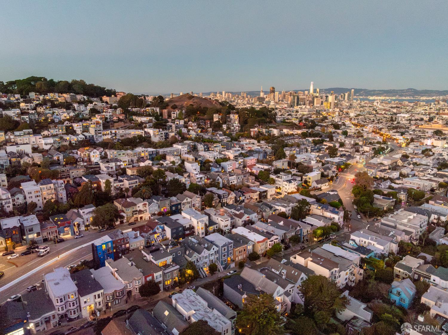 Detail Gallery Image 46 of 77 For 4660 18th St, San Francisco,  CA 94114 - 3 Beds | 3/1 Baths
