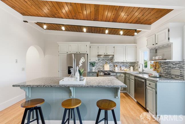 Detail Gallery Image 23 of 85 For 131 Brussels St, San Francisco,  CA 94134 - 4 Beds | 3 Baths