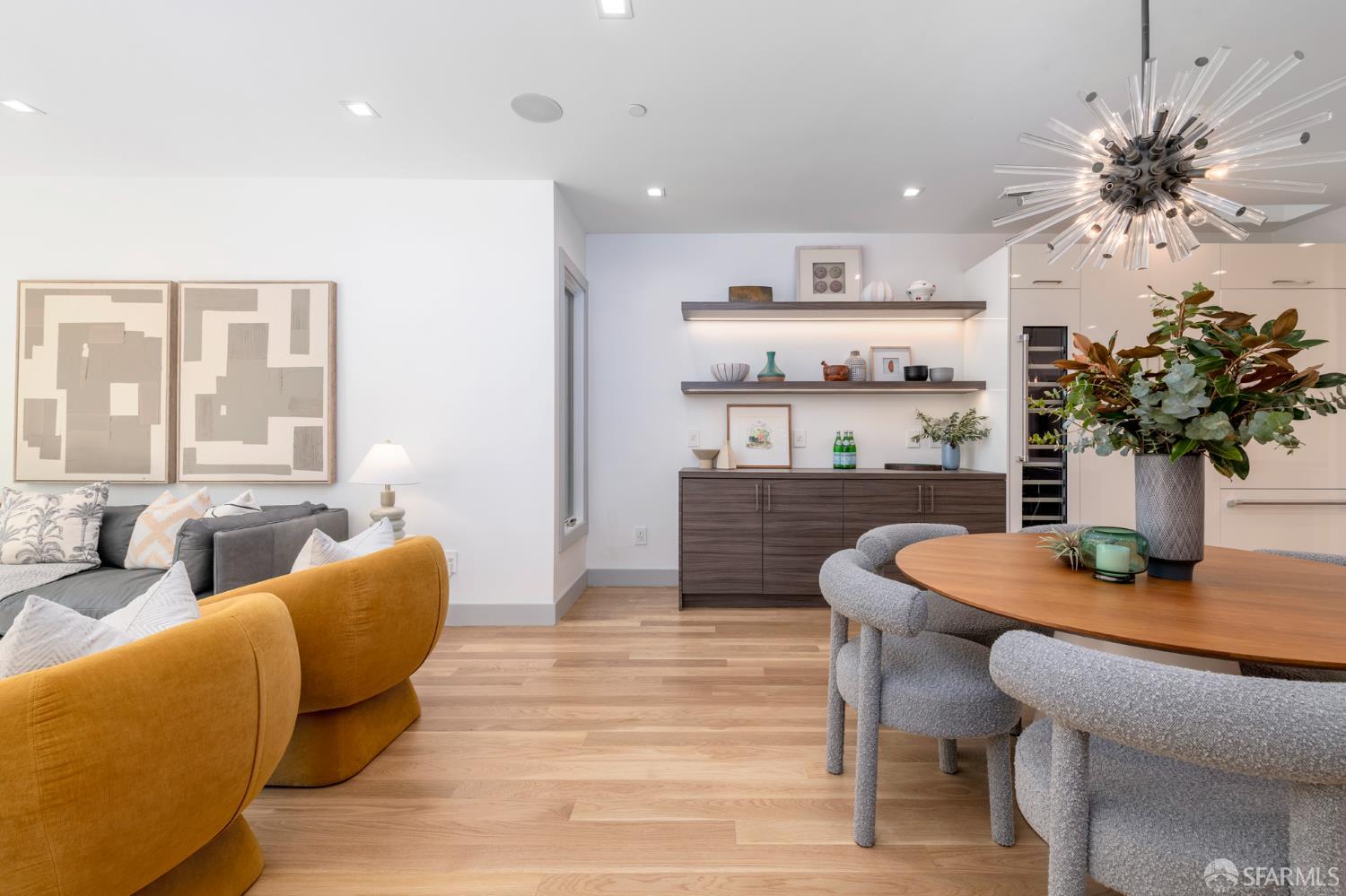 Detail Gallery Image 9 of 77 For 4660 18th St, San Francisco,  CA 94114 - 3 Beds | 3/1 Baths