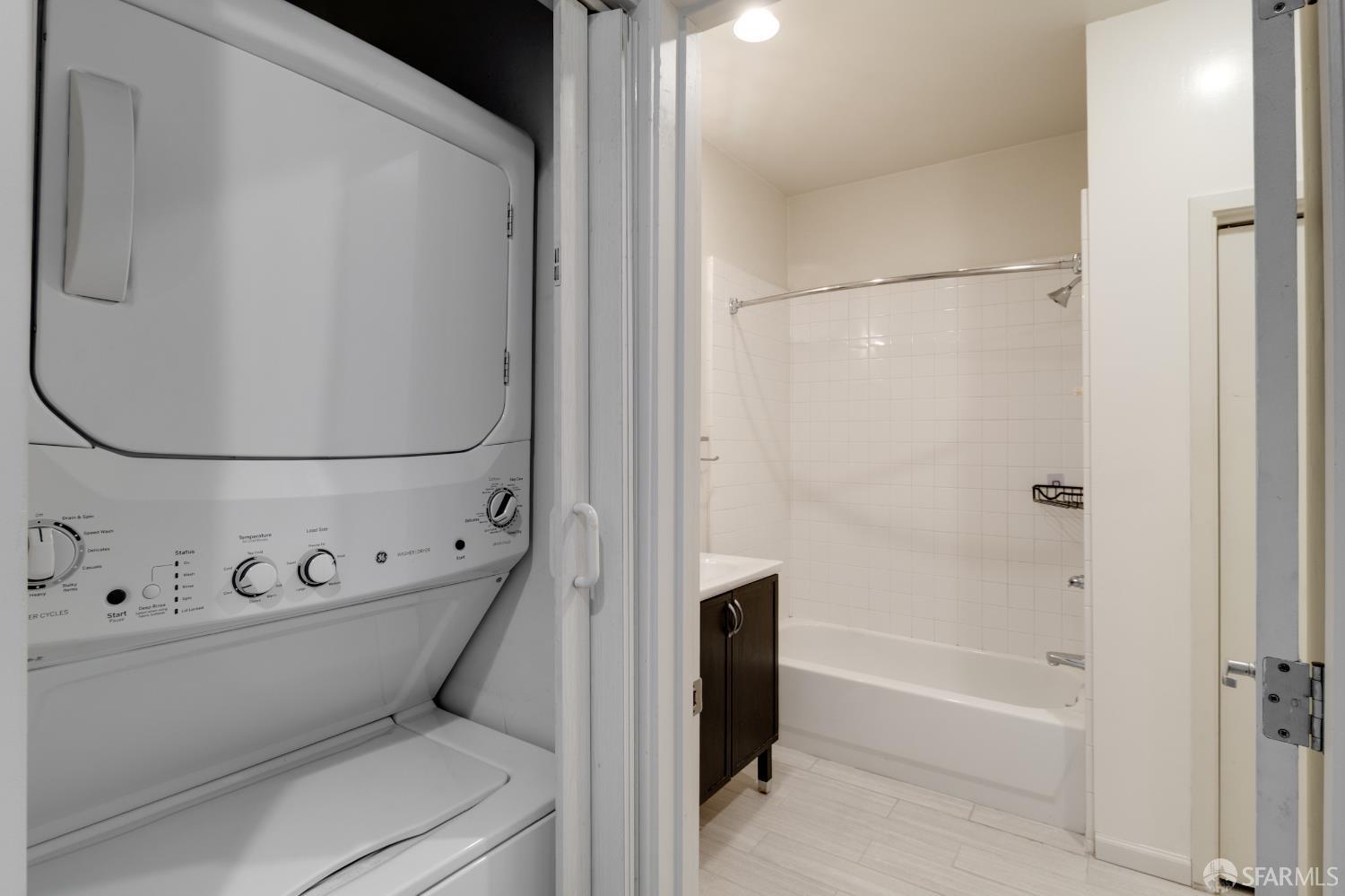 Detail Gallery Image 12 of 45 For 1018 4th Ave #118,  Oakland,  CA 94606 - 1 Beds | 1 Baths