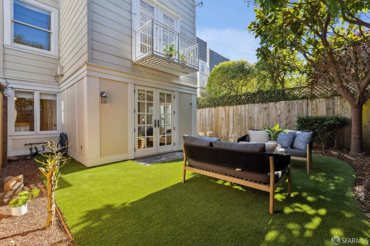 Detail Gallery Image 37 of 40 For 135 Avila St, San Francisco,  CA 94123 - 3 Beds | 2/1 Baths