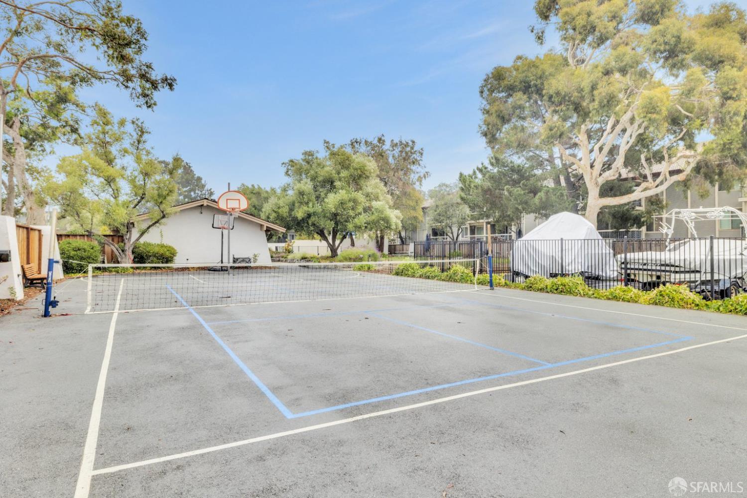 Detail Gallery Image 39 of 42 For 465 Fathom Dr #211,  San Mateo,  CA 94404 - 1 Beds | 1 Baths