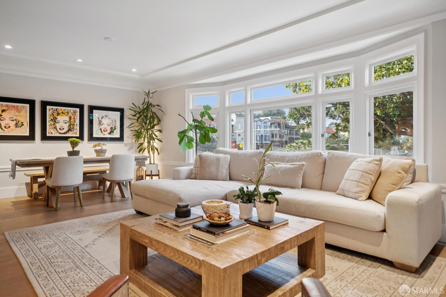 Detail Gallery Image 3 of 56 For 3883 20th St, San Francisco,  CA 94114 - 4 Beds | 2/1 Baths