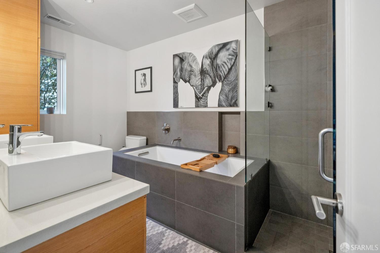 Detail Gallery Image 29 of 56 For 3883 20th St, San Francisco,  CA 94114 - 4 Beds | 2/1 Baths