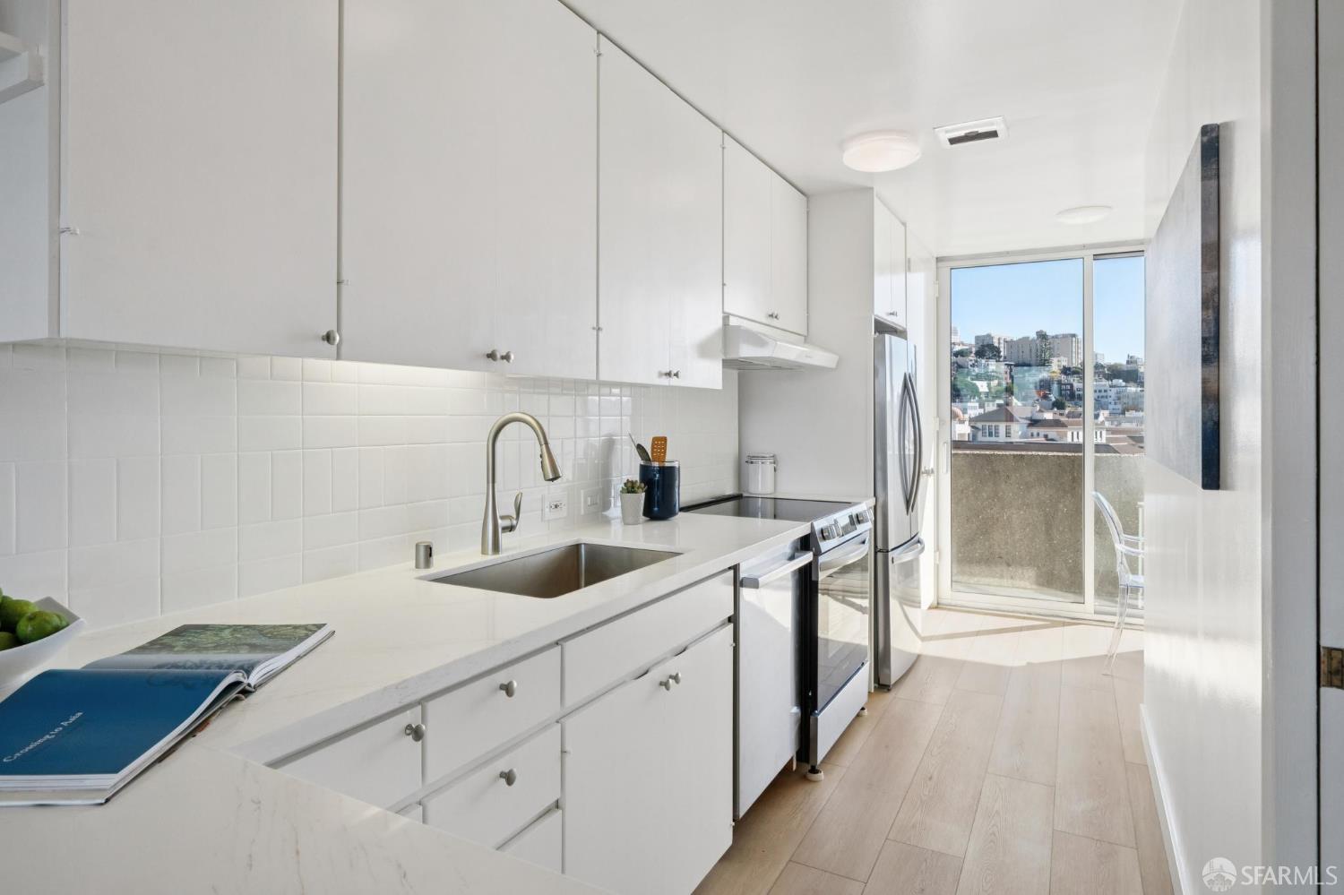 Detail Gallery Image 19 of 69 For 1050 North Point St #1002,  San Francisco,  CA 94109 - 2 Beds | 1 Baths