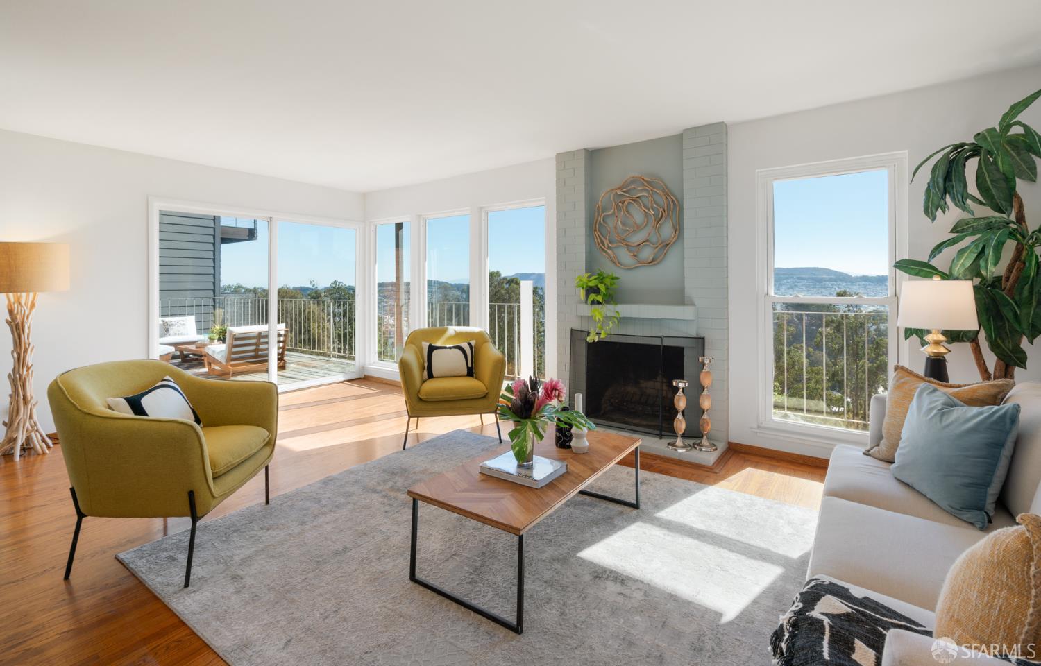 Detail Gallery Image 13 of 46 For 408 Gold Mine Dr, San Francisco,  CA 94131 - 3 Beds | 2 Baths