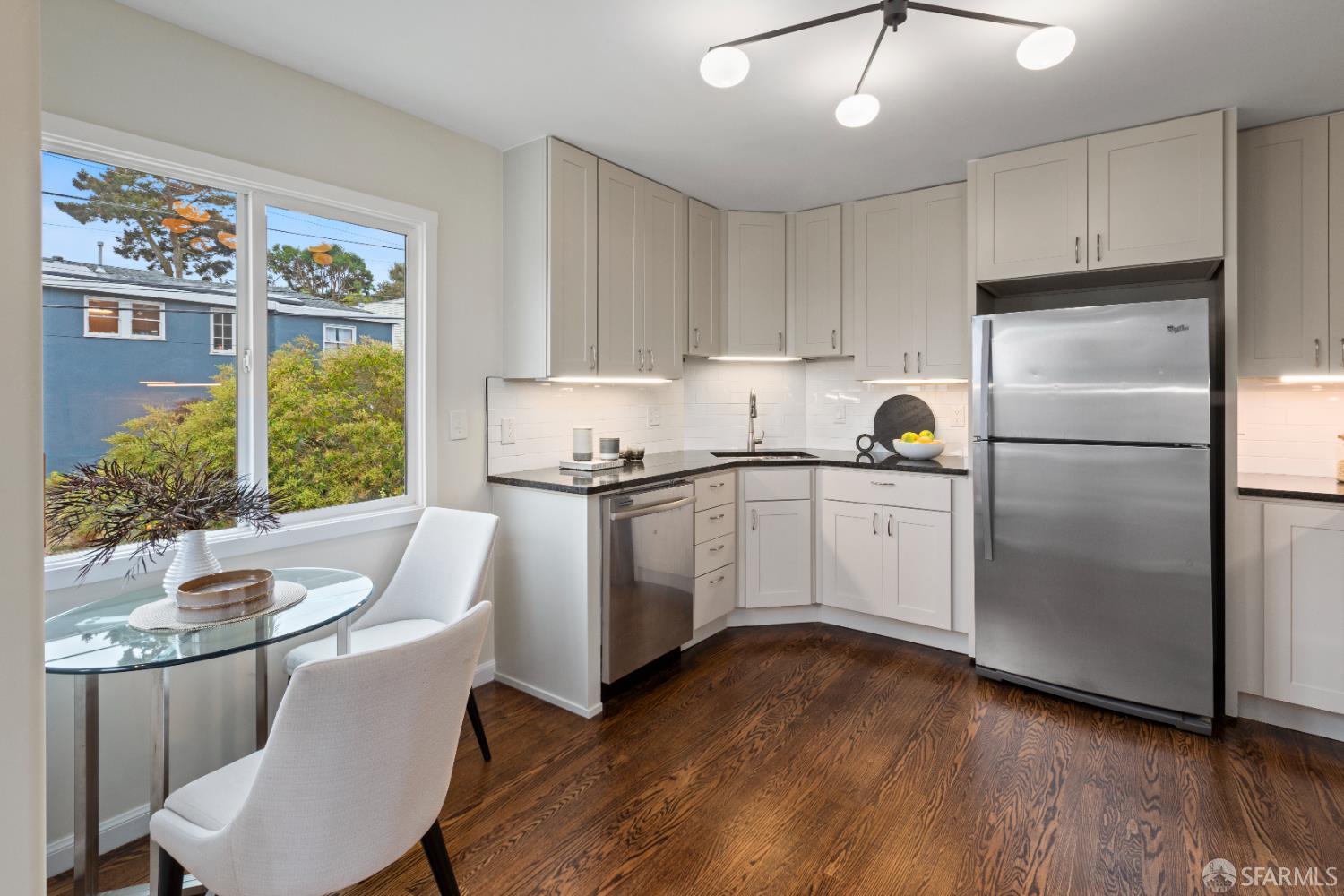 Detail Gallery Image 13 of 89 For 201 Detroit St, San Francisco,  CA 94131 - 4 Beds | 2 Baths