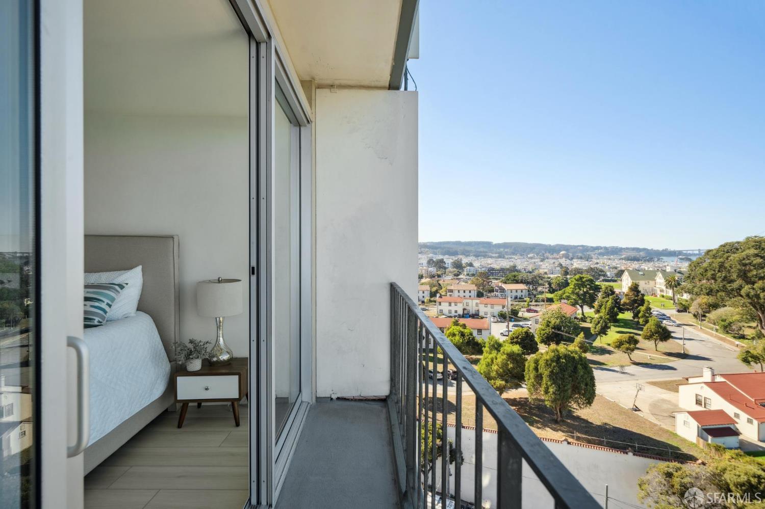 Detail Gallery Image 27 of 69 For 1050 North Point St #1002,  San Francisco,  CA 94109 - 2 Beds | 1 Baths