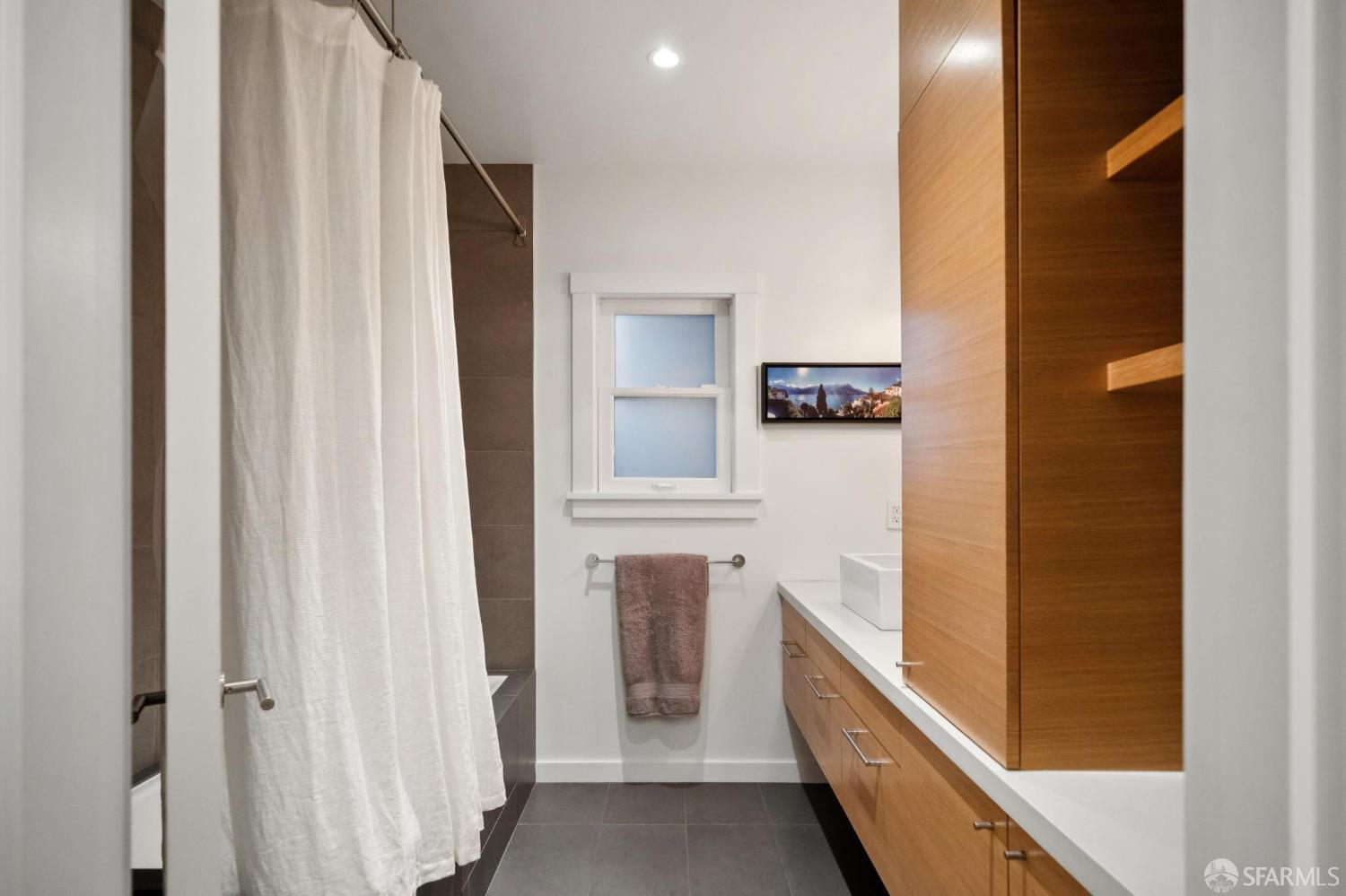 Detail Gallery Image 48 of 56 For 3883 20th St, San Francisco,  CA 94114 - 4 Beds | 2/1 Baths