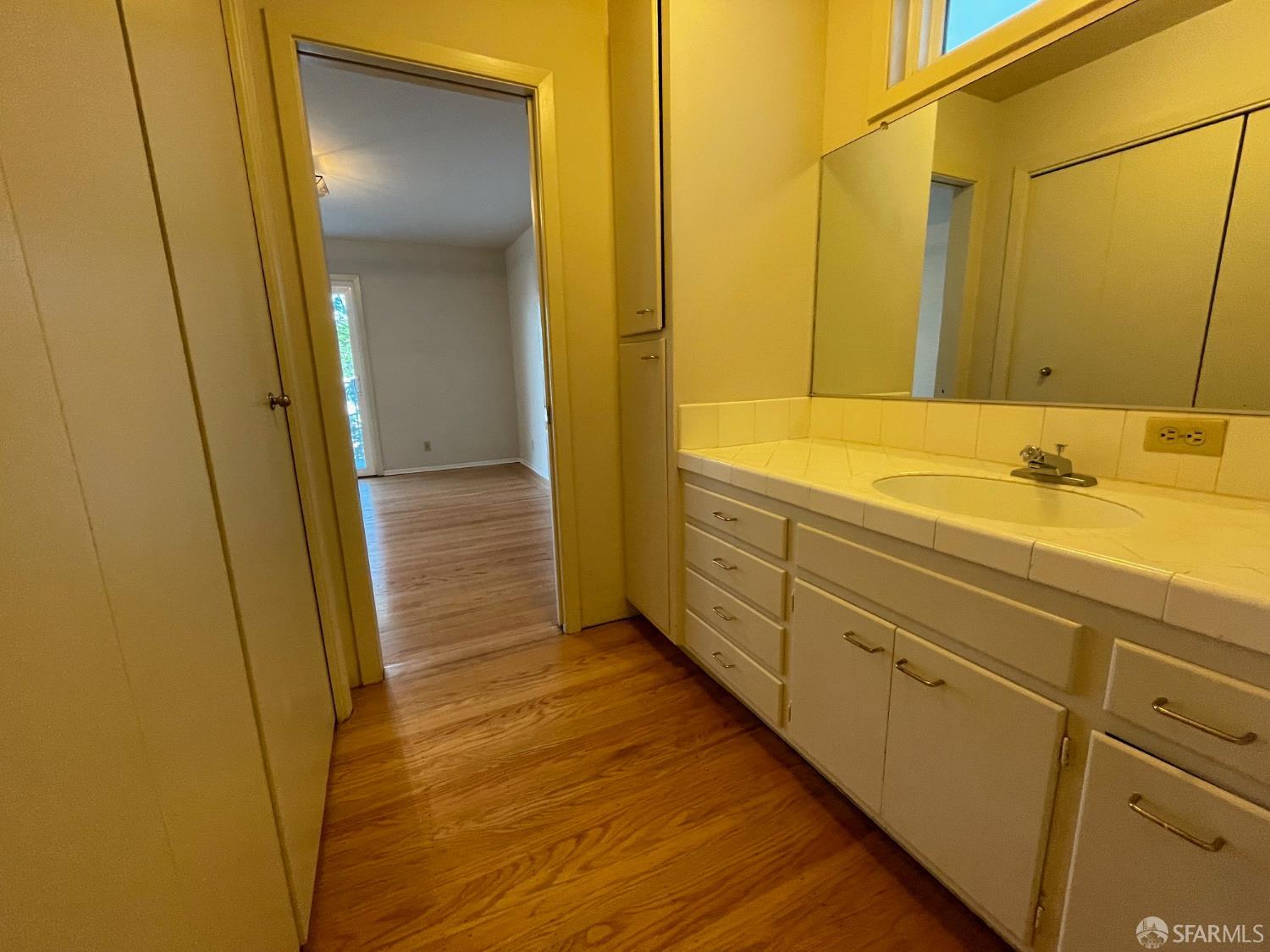 Detail Gallery Image 18 of 30 For 7 Sheldon Ter, San Francisco,  CA 94122 - 3 Beds | 3 Baths