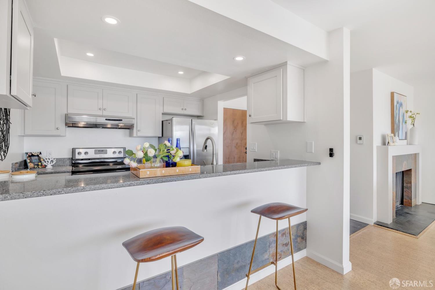 Detail Gallery Image 12 of 42 For 465 Fathom Dr #211,  San Mateo,  CA 94404 - 1 Beds | 1 Baths