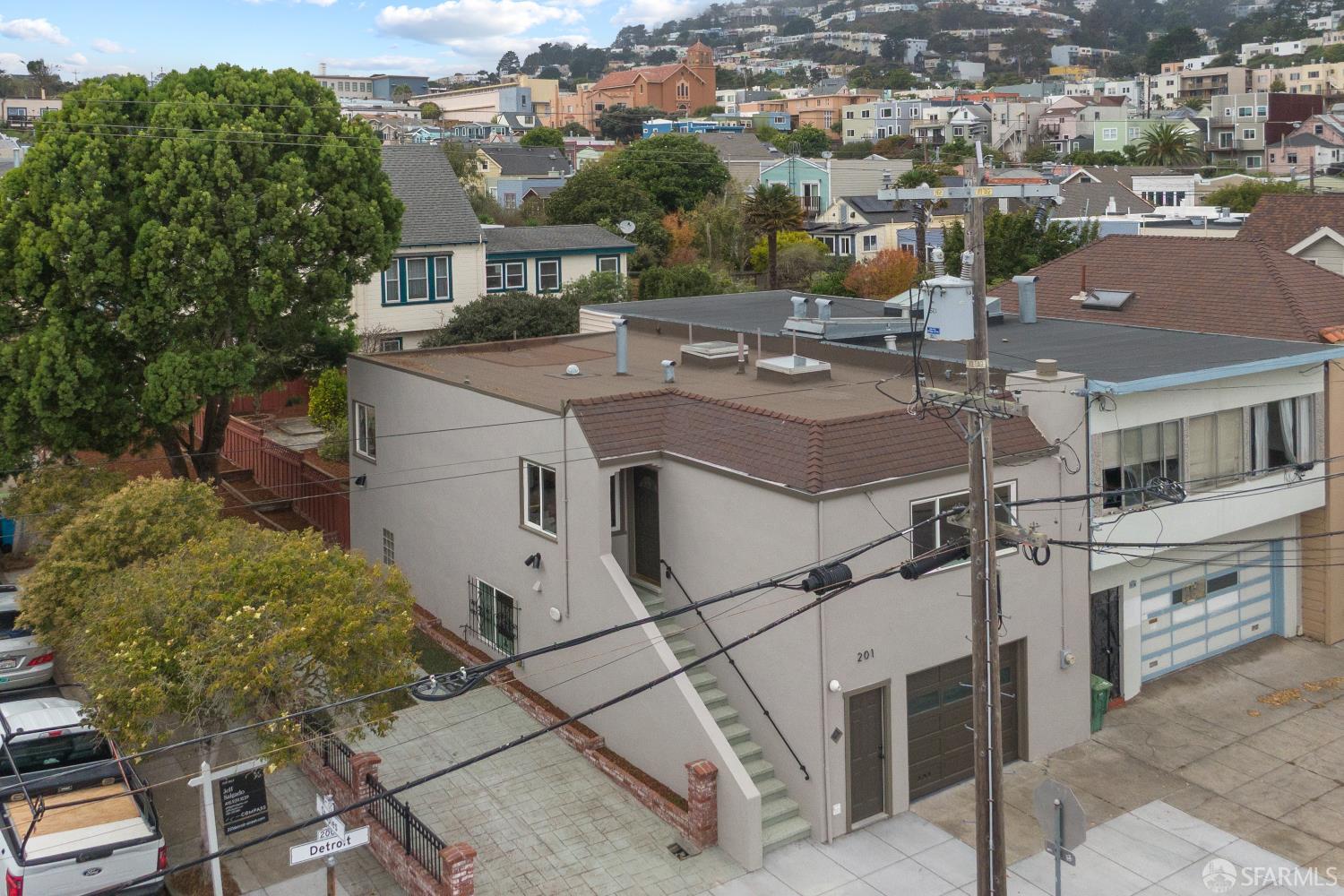 Detail Gallery Image 68 of 89 For 201 Detroit St, San Francisco,  CA 94131 - 4 Beds | 2 Baths