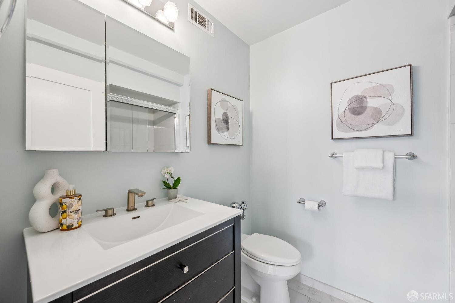 Detail Gallery Image 18 of 23 For 66 Cleary Ct #508,  San Francisco,  CA 94109 - 3 Beds | 2 Baths