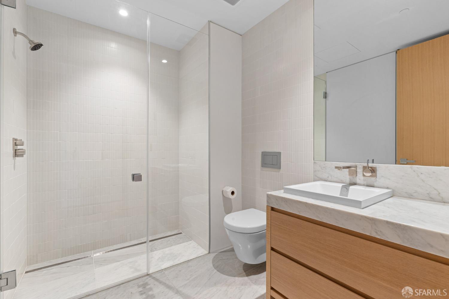 Detail Gallery Image 19 of 20 For 1 Steuart Ln #203,  San Francisco,  CA 94105 - 2 Beds | 2 Baths