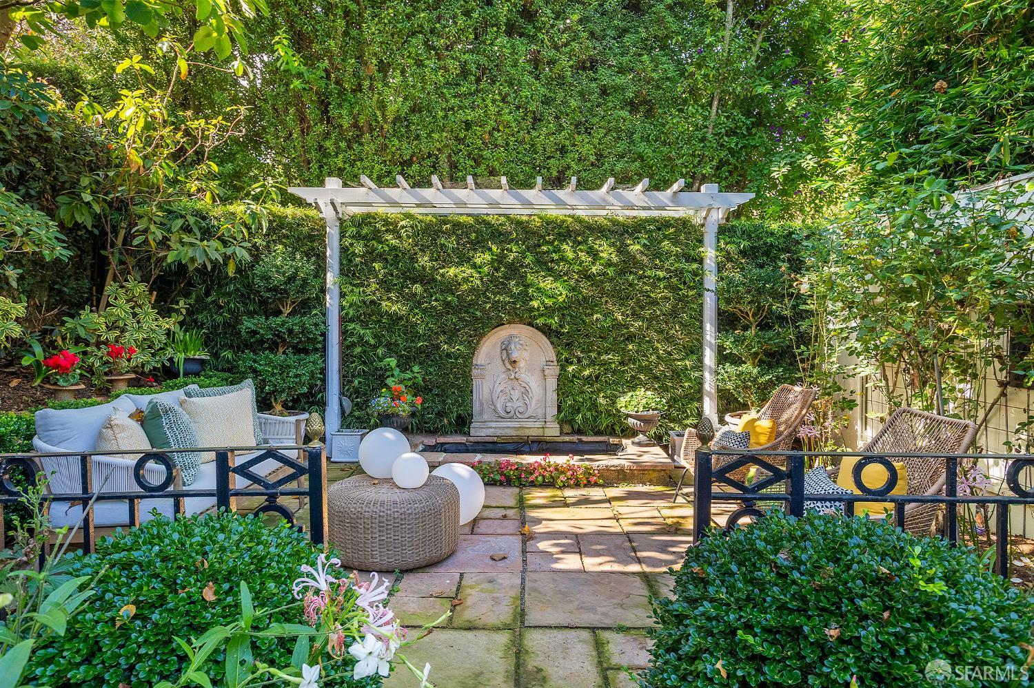 Detail Gallery Image 41 of 63 For 306 Diamond St, San Francisco,  CA 94114 - 3 Beds | 2 Baths