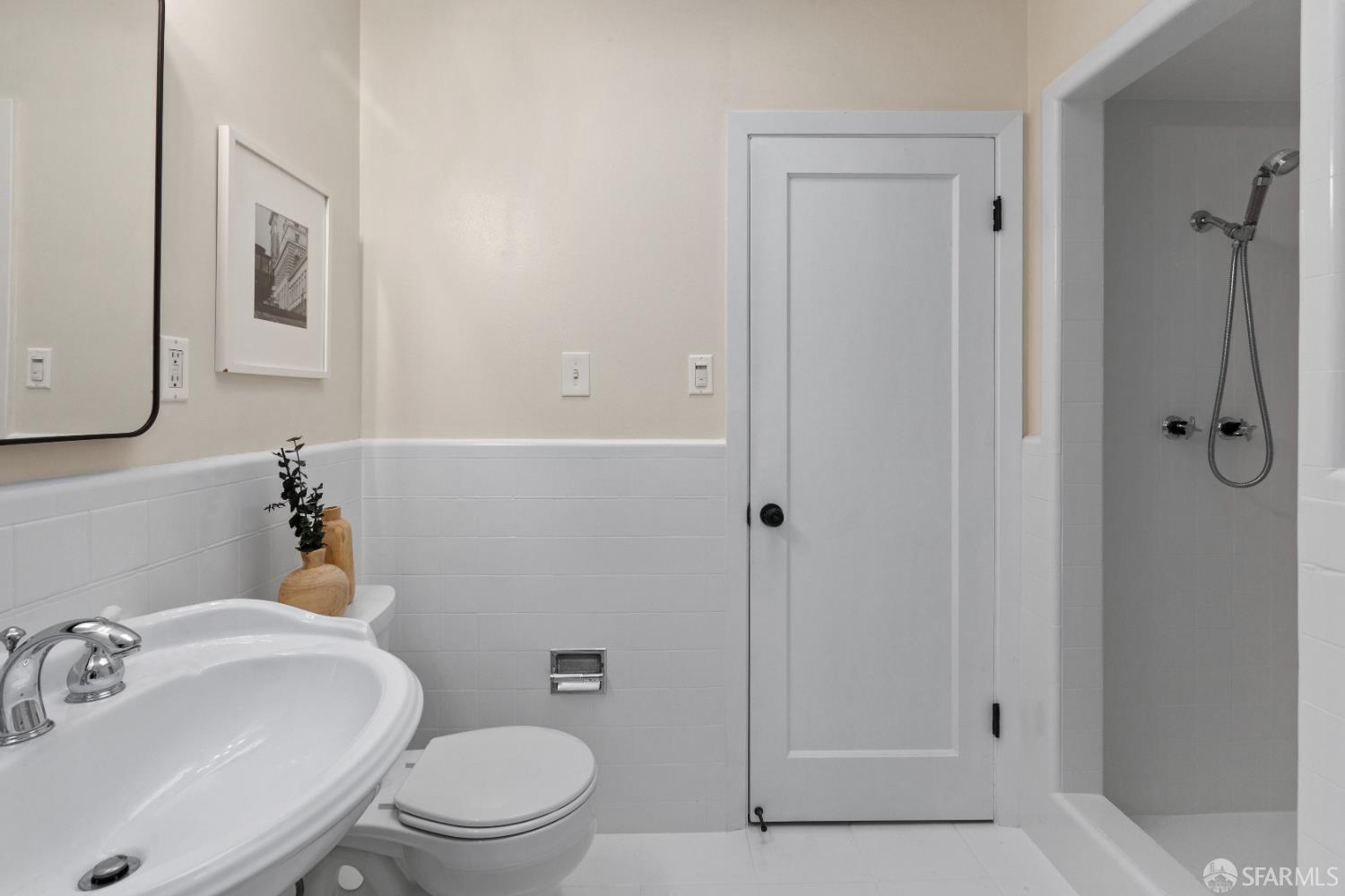 Detail Gallery Image 21 of 89 For 201 Detroit St, San Francisco,  CA 94131 - 4 Beds | 2 Baths