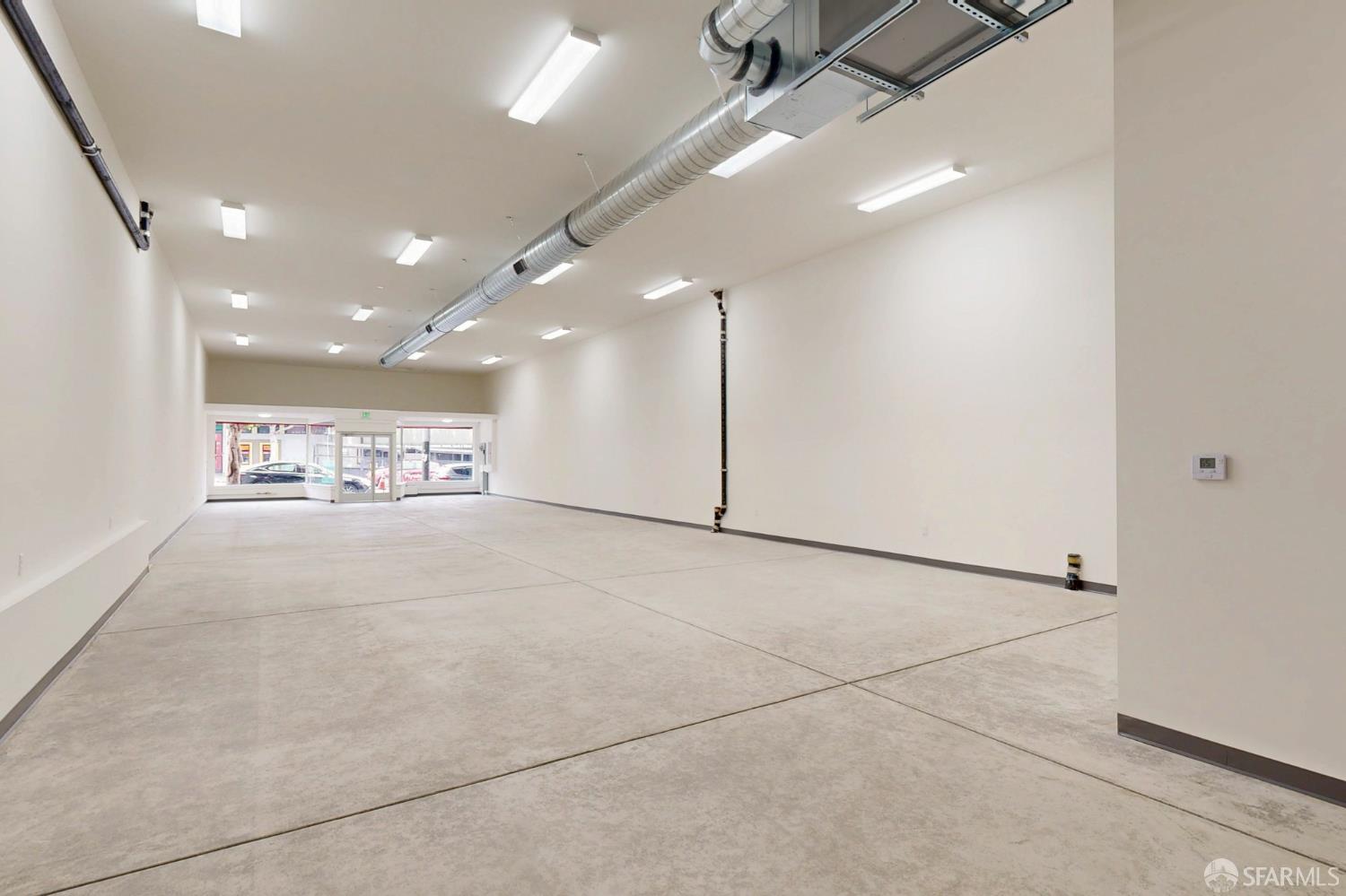 Detail Gallery Image 5 of 12 For 724 Irving St, San Francisco,  CA 94109 - – Beds | – Baths