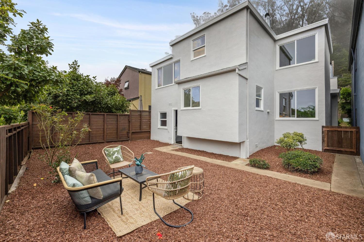 Detail Gallery Image 33 of 36 For 45 Dalewood Way, San Francisco,  CA 94127 - 3 Beds | 2 Baths