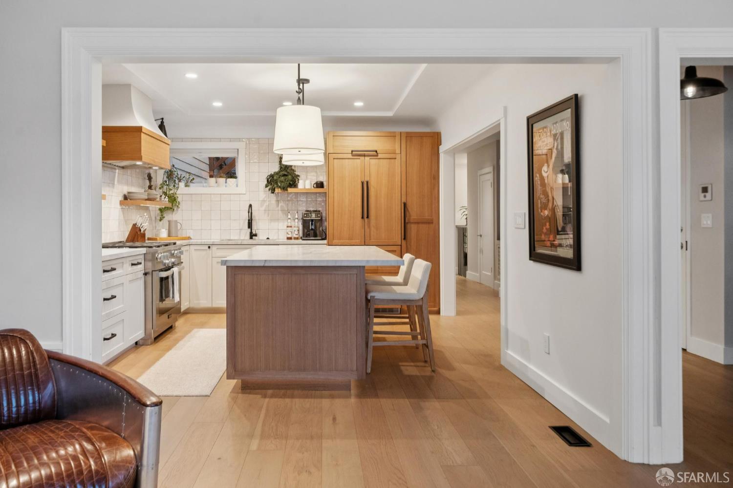 Detail Gallery Image 13 of 56 For 3883 20th St, San Francisco,  CA 94114 - 4 Beds | 2/1 Baths