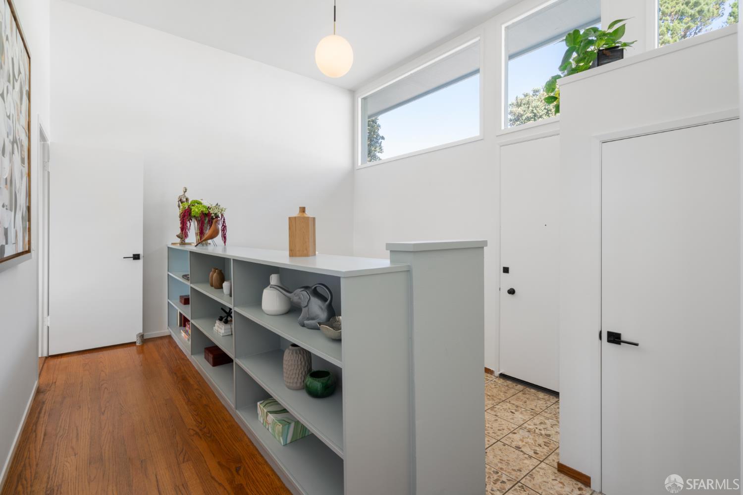 Detail Gallery Image 10 of 46 For 408 Gold Mine Dr, San Francisco,  CA 94131 - 3 Beds | 2 Baths