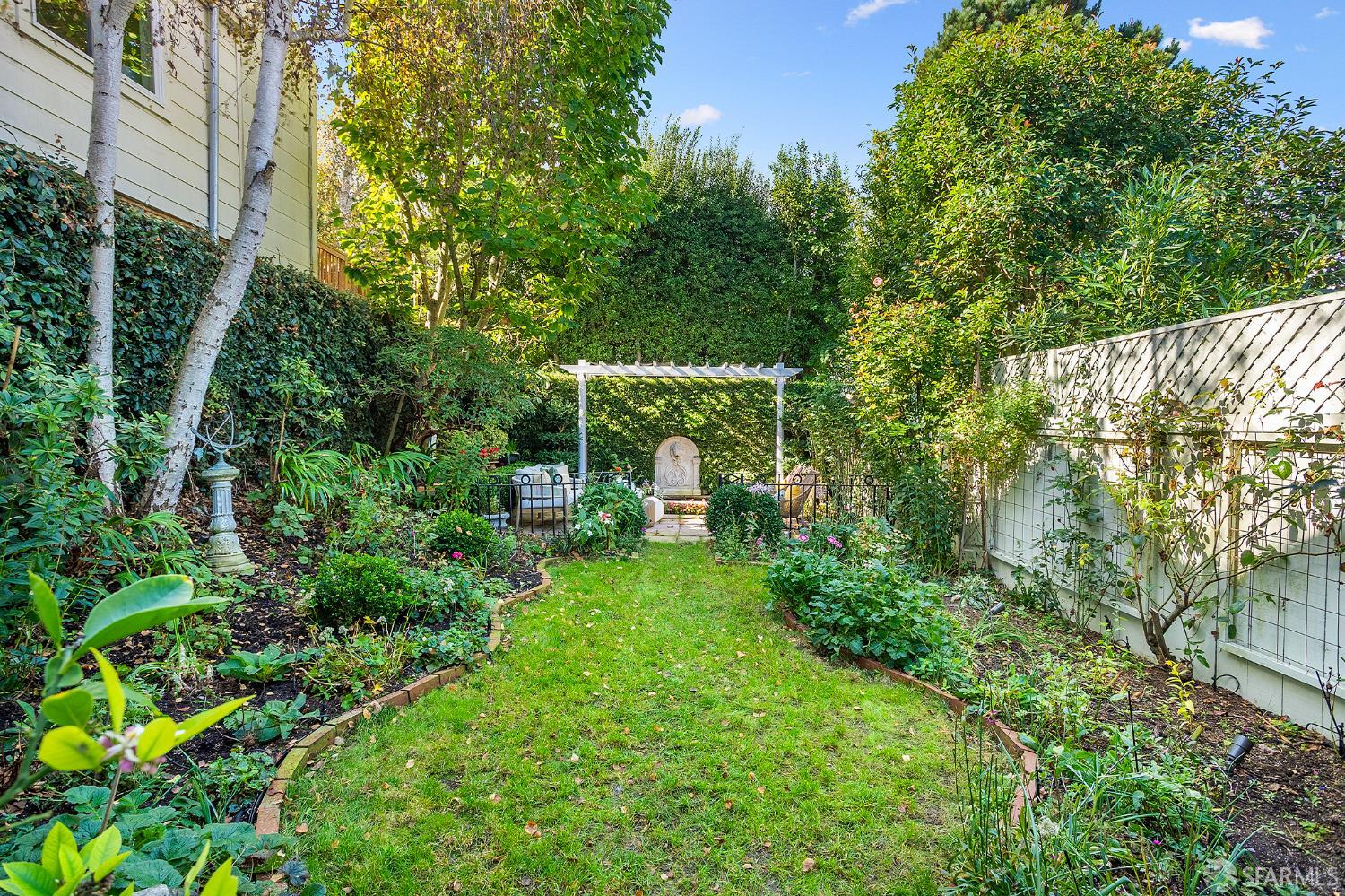 Detail Gallery Image 37 of 63 For 306 Diamond St, San Francisco,  CA 94114 - 3 Beds | 2 Baths