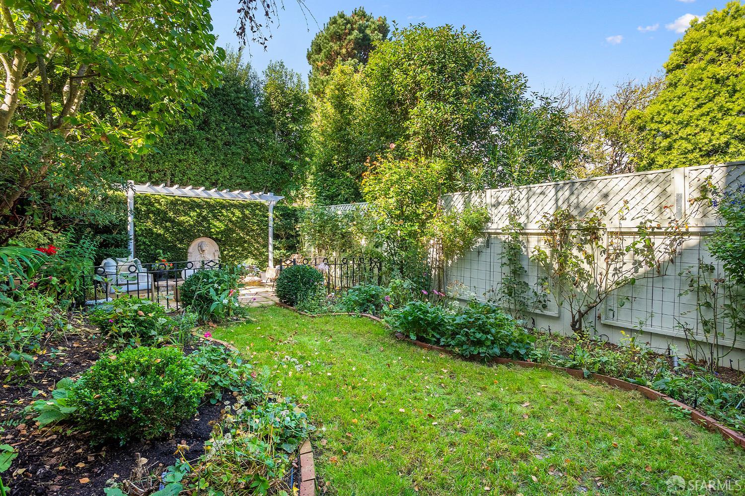 Detail Gallery Image 38 of 63 For 306 Diamond St, San Francisco,  CA 94114 - 3 Beds | 2 Baths