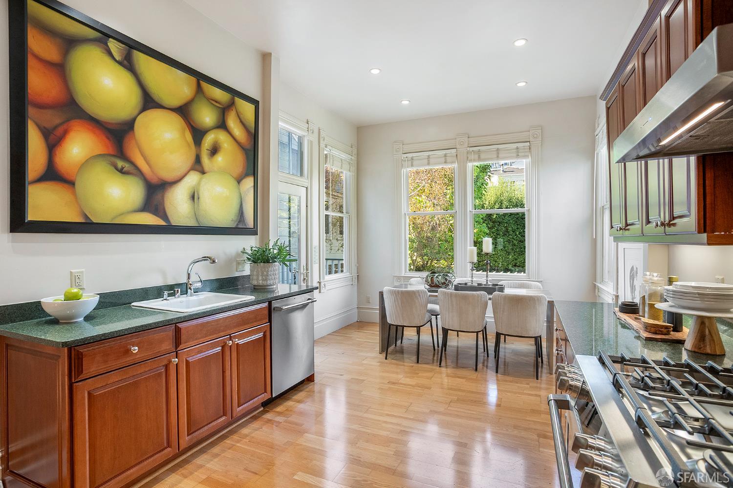 Detail Gallery Image 28 of 63 For 306 Diamond St, San Francisco,  CA 94114 - 3 Beds | 2 Baths