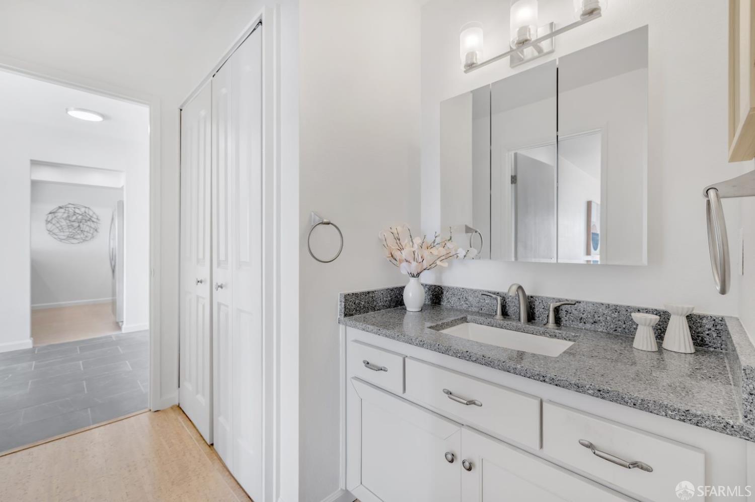 Detail Gallery Image 19 of 42 For 465 Fathom Dr #211,  San Mateo,  CA 94404 - 1 Beds | 1 Baths