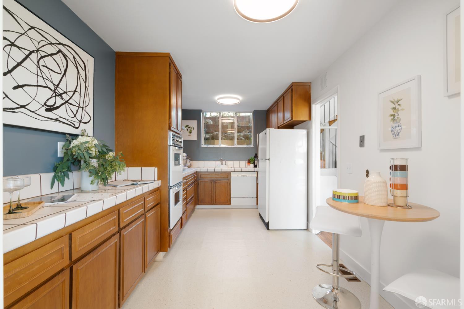 Detail Gallery Image 22 of 46 For 408 Gold Mine Dr, San Francisco,  CA 94131 - 3 Beds | 2 Baths