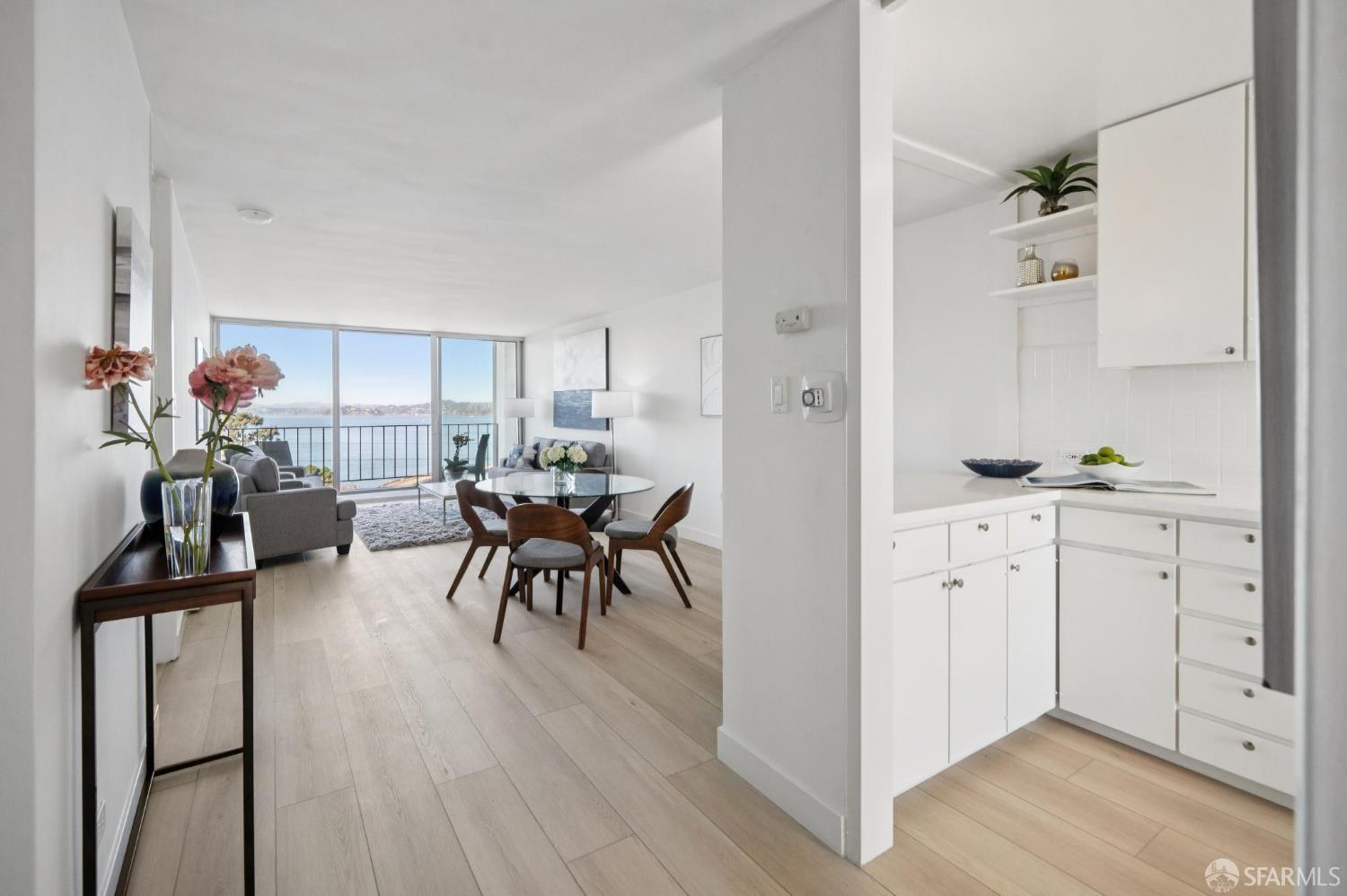 Detail Gallery Image 15 of 69 For 1050 North Point St #1002,  San Francisco,  CA 94109 - 2 Beds | 1 Baths