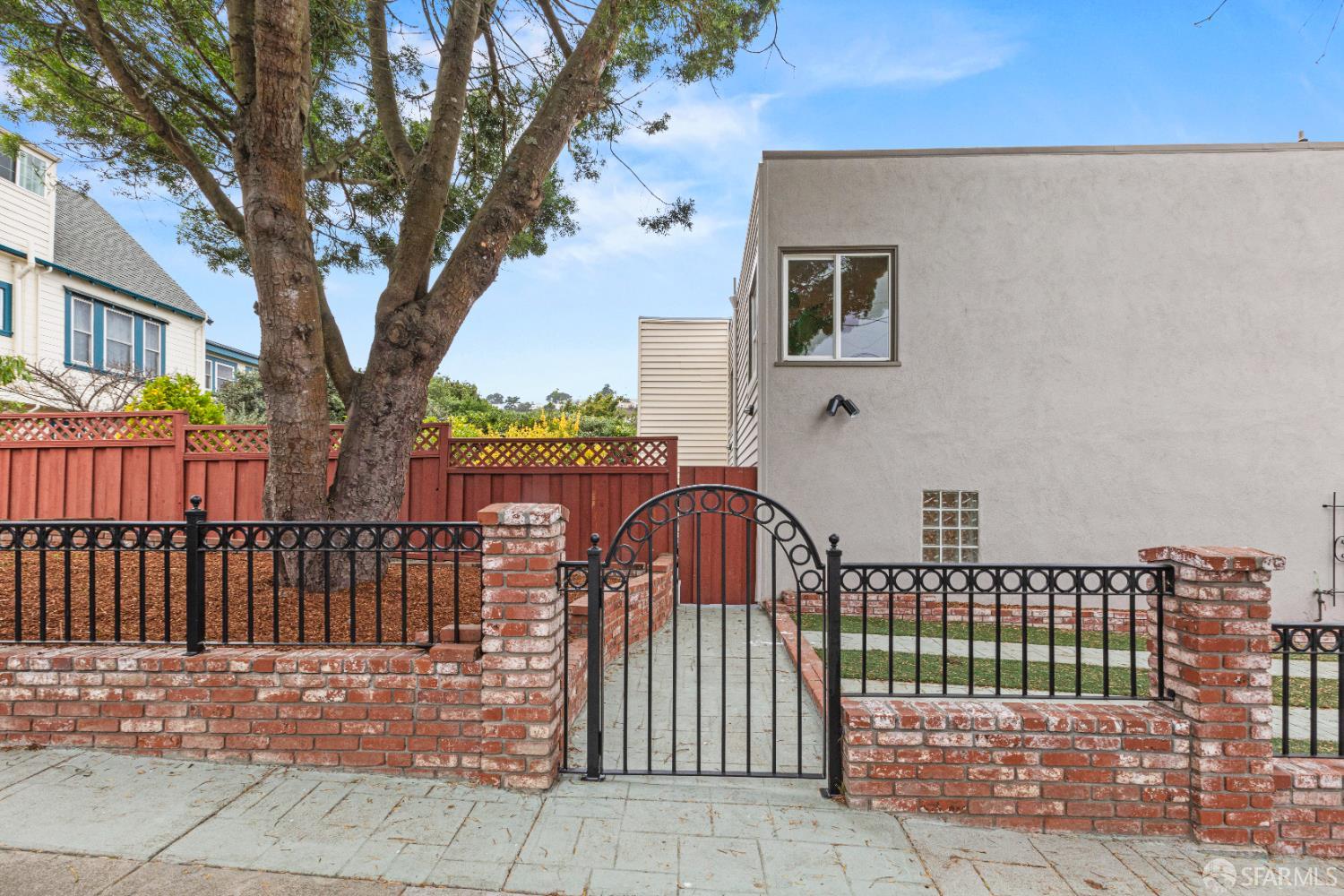 Detail Gallery Image 47 of 89 For 201 Detroit St, San Francisco,  CA 94131 - 4 Beds | 2 Baths